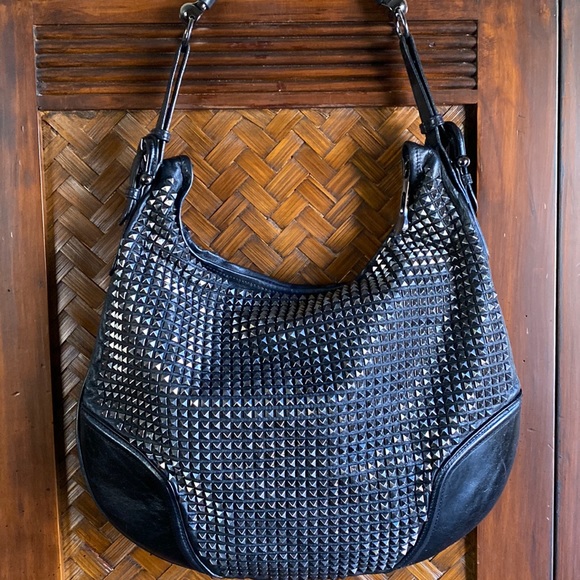 BURBERRY PRORSUM - Black Studded Leather Hoxton Hobo - Picture 1 of 16